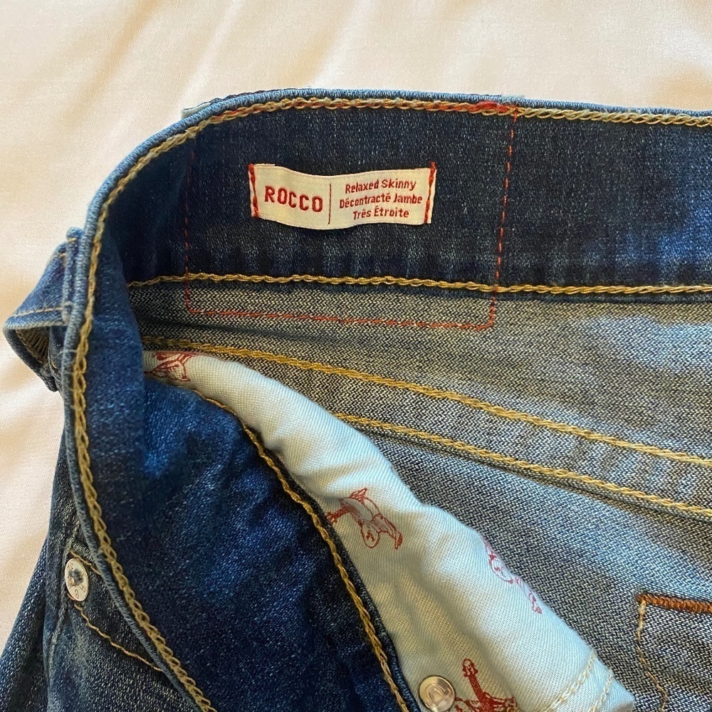 True Religion-Men's Rocco Relaxed Skinny Jean-No Flap-Dark Wash- Size 34 - Picture 3 of 12